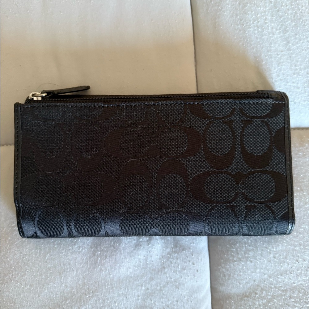 Coach Black Signature Pattern Wallet - Picture 2 of 7